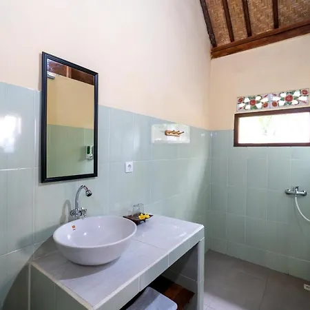 Krisna Home Stay Nusa Lembongan Exterior photo